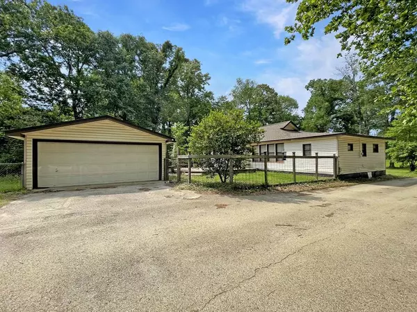 2369 Texas State Highway 63 W, Jasper, TX 75951