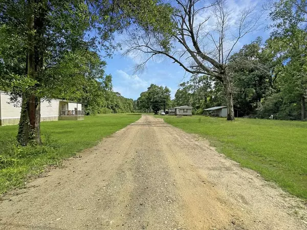 2369 Texas State Highway 63 W, Jasper, TX 75951