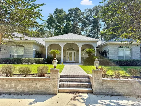 840 Hunterwood Dr, Jasper, TX 75951