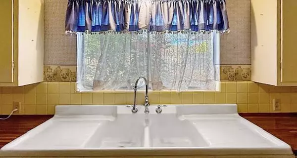 412 Neal Street, Jasper, TX 75951