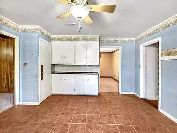 412 Neal Street, Jasper, TX 75951