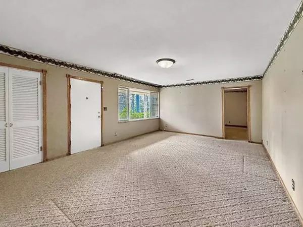 412 Neal Street, Jasper, TX 75951