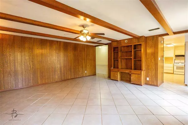 2605 Lakeway Drive, Shreveport, LA 71109