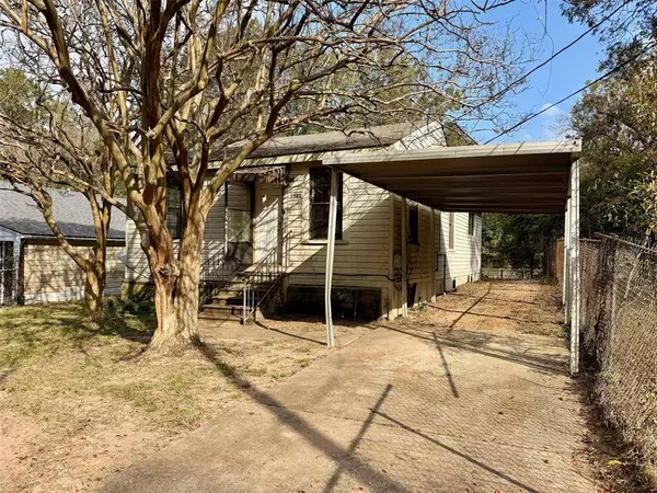 5923 Henderson Avenue, Shreveport, LA 71106