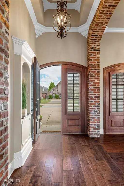 513 Toulouse Court, Bossier City, LA 71111