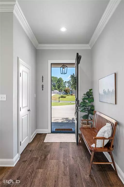 2086 Highpoint Place, Haughton, LA 71037