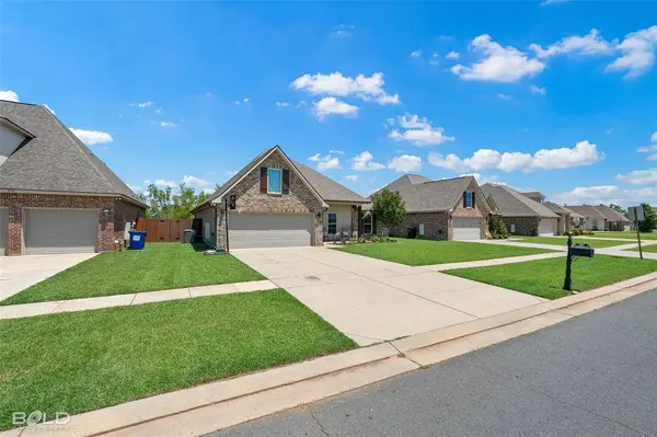 216 Apalachee Way, Bossier City, LA 71111