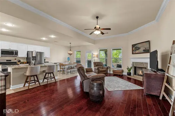216 Apalachee Way, Bossier City, LA 71111