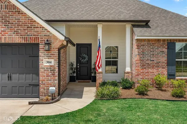 304 Prien Lake Loop, Bossier City, LA 71111