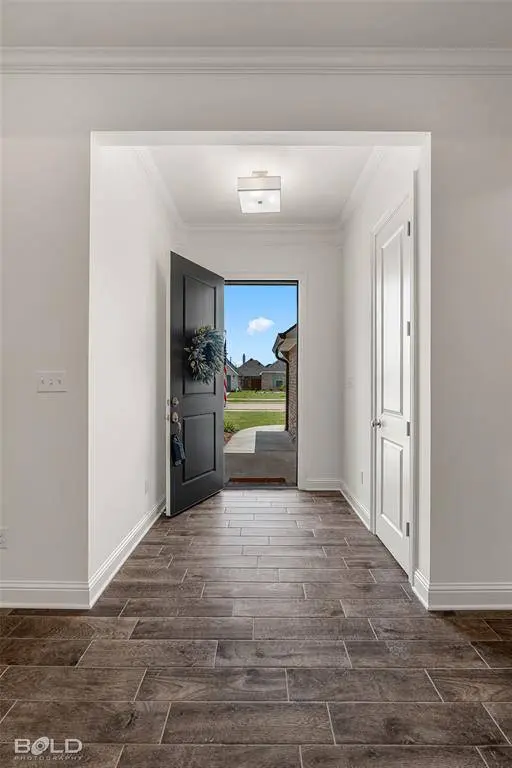304 Prien Lake Loop, Bossier City, LA 71111