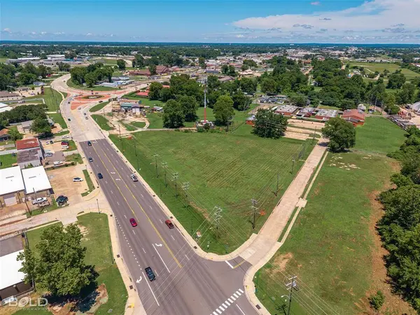 1280 E Texas Street, Bossier City, LA 71111