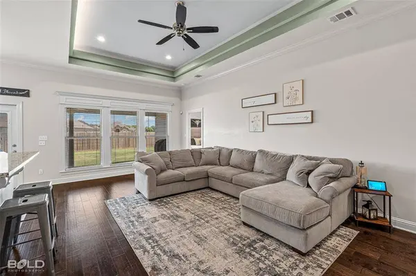 4022 False River Drive, Bossier City, LA 71111