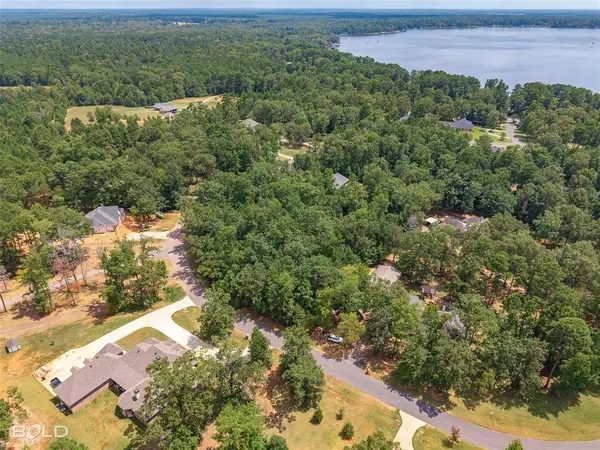 150 Oak Leaf Trail, Benton, LA 71006