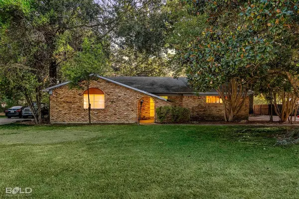 2136 Crabapple Drive