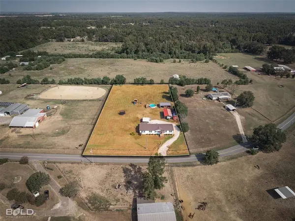 135 Peace Lane, Benton, LA 71006