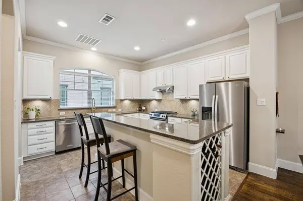 639 Senda #55, Irving, TX 75039