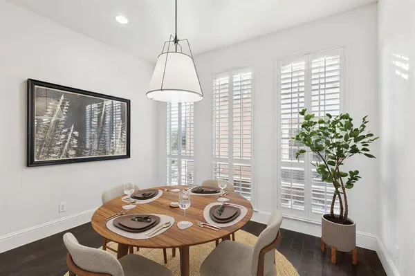 6807 Plaza Via, Irving, TX 75039