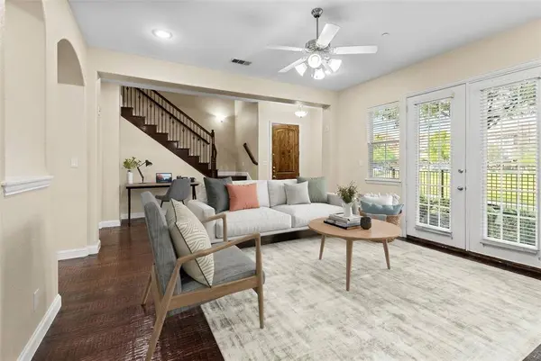 6748 San Roque #31, Irving, TX 75039