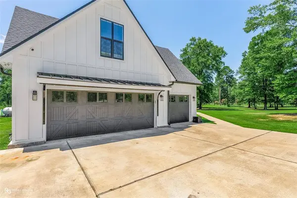 2193 Gravel Point Road, Frierson, LA 71027