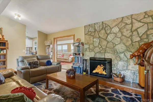 8255 Ainsley Ct, San Diego, CA 92123