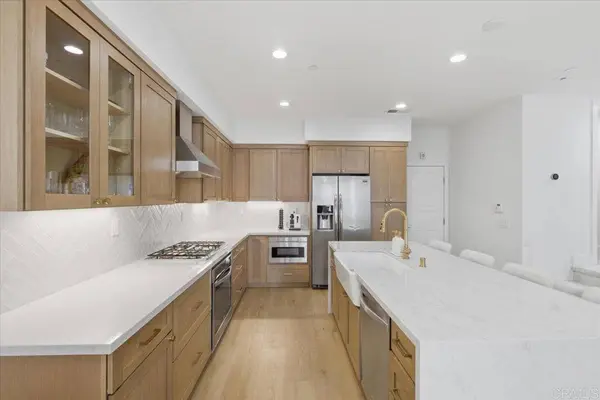 2510 Aperture Circle, San Diego, CA 92108