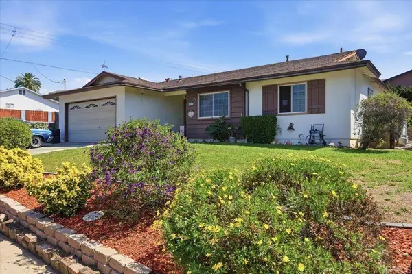 8773 Leigh Ave, Spring Valley, CA 91977