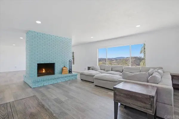 13676 Willow Rd, Lakeside, CA 92040