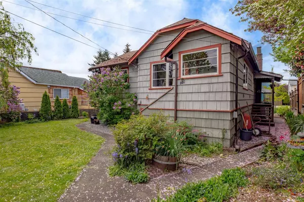 119 Pine St, Nanaimo, BC V9R 2B4