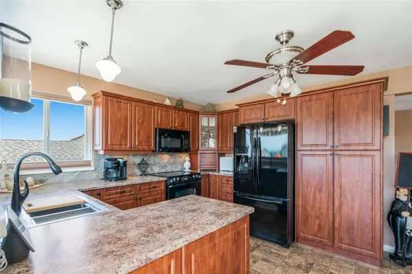 6312 Corfu Dr, Nanaimo, BC V9V 1N5