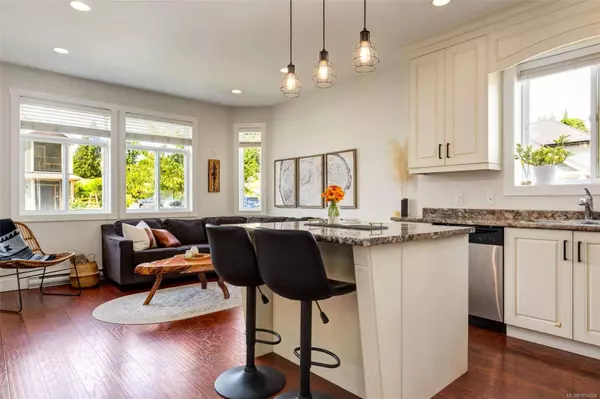 987 Buffer Rd, Nanaimo, BC V9R 0G7