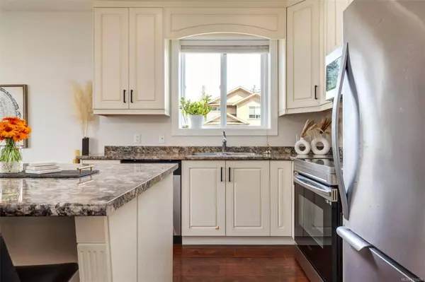 987 Buffer Rd, Nanaimo, BC V9R 0G7