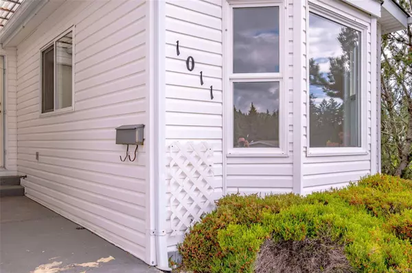 1011 Collier Cres, Nanaimo, BC V9R 6K6