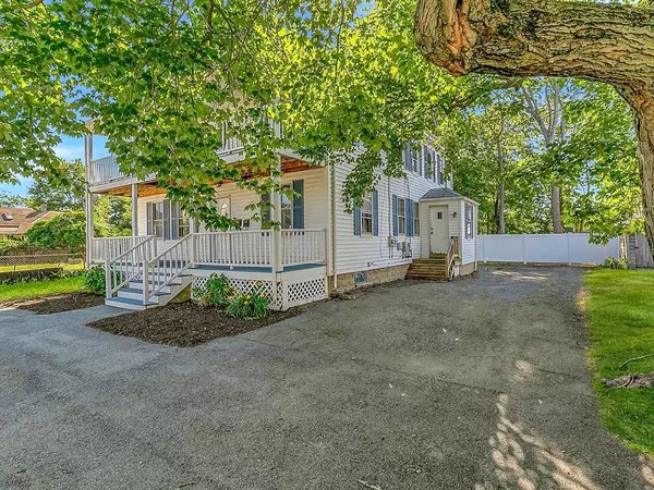 28 Mill St, Danvers, MA 01923