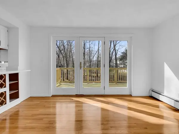 3 Balfour Ct, Haverhill, MA 01835