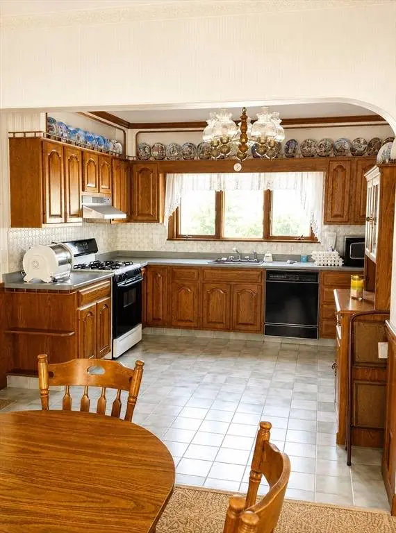 45 Riverside Street, Danvers, MA 01923
