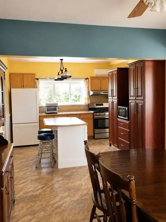 45 Riverside Street, Danvers, MA 01923