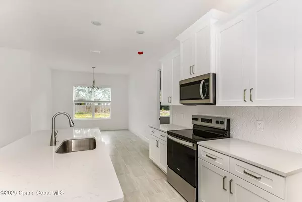 2281 Angel RD, Palm Bay, FL 32909