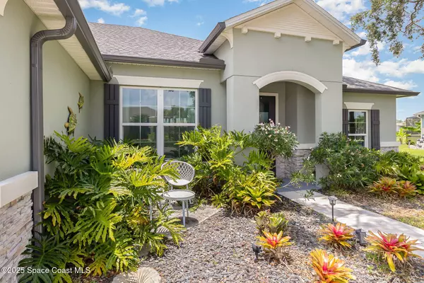 718 Lyndall LN, Palm Bay, FL 32905