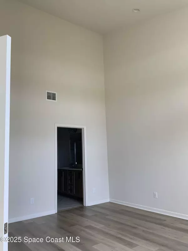 99 Montecito DR, Satellite Beach, FL 32937