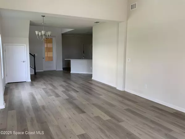 99 Montecito DR, Satellite Beach, FL 32937