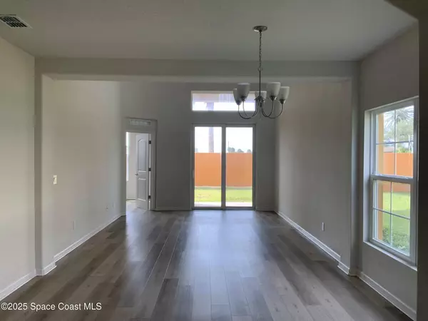 99 Montecito DR, Satellite Beach, FL 32937