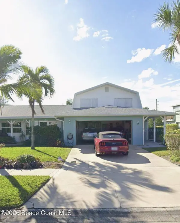 637 Desoto LN, Indian Harbour Beach, FL 32937