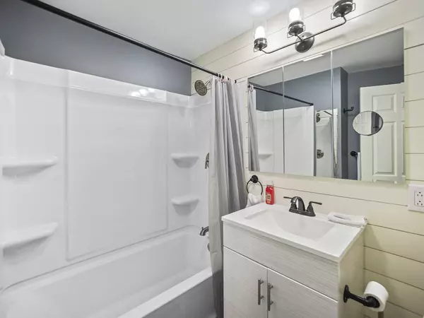 176 Lincoln Street, Manistee, MI 49660