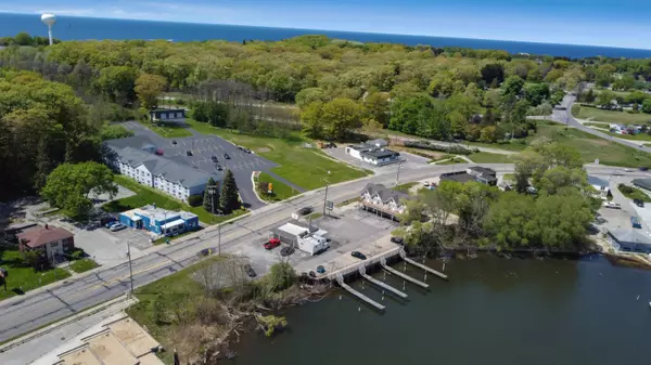 226 Arthur Street, Manistee, MI 49660