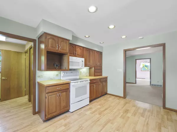 232 1st Avenue, Manistee, MI 49660