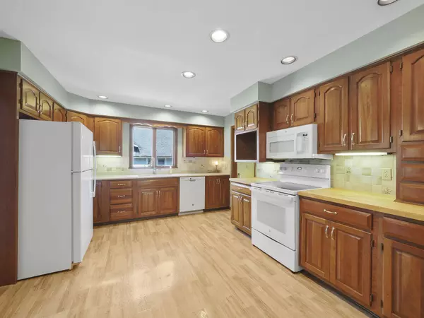 232 1st Avenue, Manistee, MI 49660