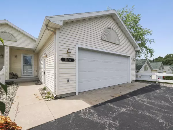 1828 Pine Ridge Drive, Manistee, MI 49660