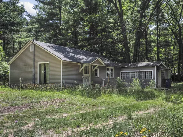 2267 Caberfae Highway, Manistee, MI 49660