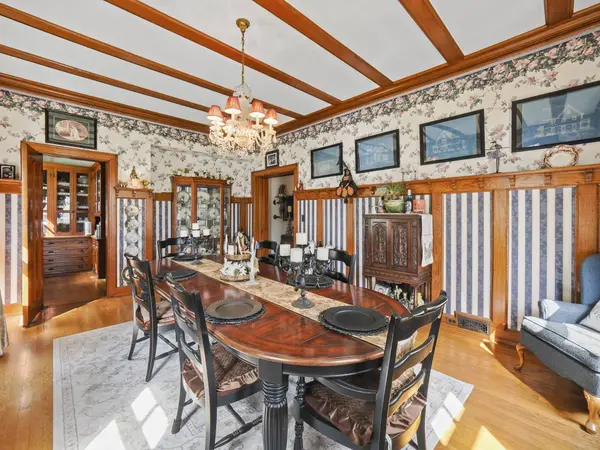 516 Maple Street, Manistee, MI 49660