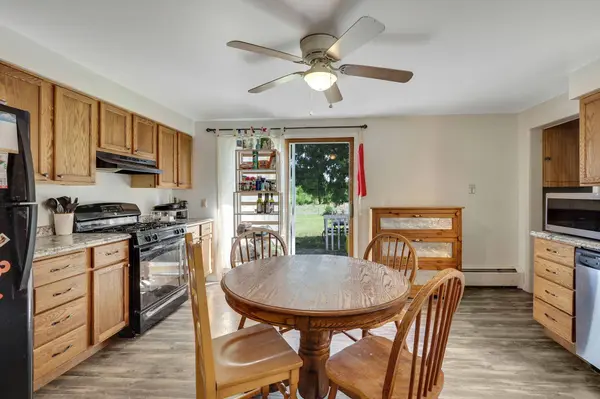 601 W 16 Road, Mesick, MI 49668